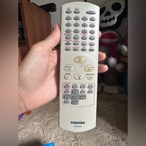 Toshiba SE-R0108 VCR DVD Combo Remote Control Light Gray OEM Replacement